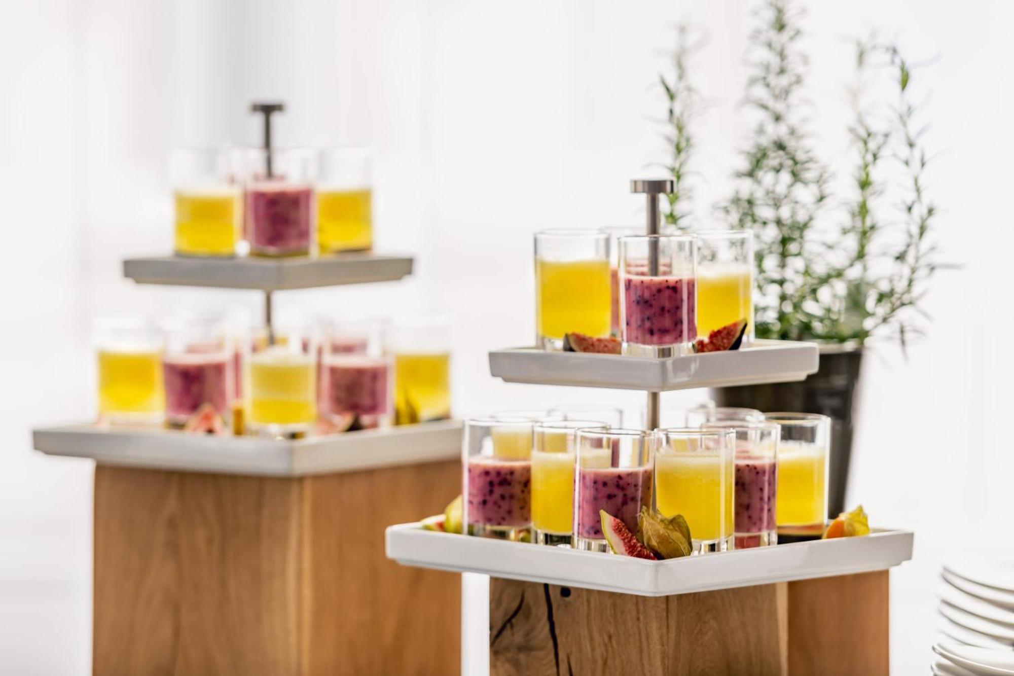 The Westin Grand Munich Hotel Exterior photo A tiered serving tray
